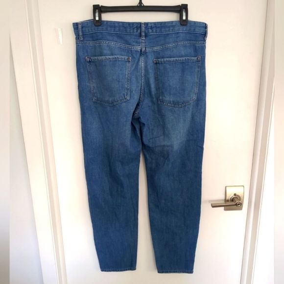 Forever 21 Baggy Straight Leg Distressed high Rise Blue Jeans Size 30 - Picture 5 of 8